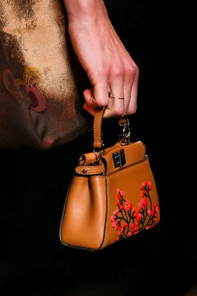 Look 127